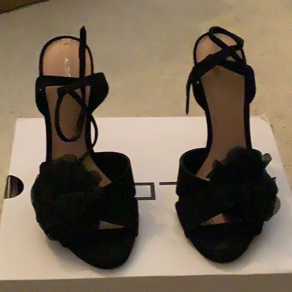 Black heel